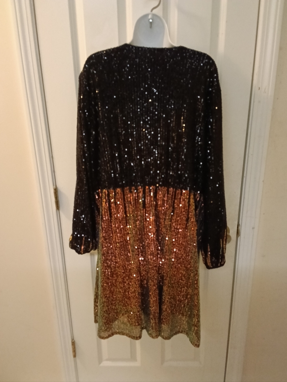 RED DOT BOUTIQUE Sequin Deep V-Neck Cocktail Dress in Black and Gold SIZE 3X - Picture 5 of 7